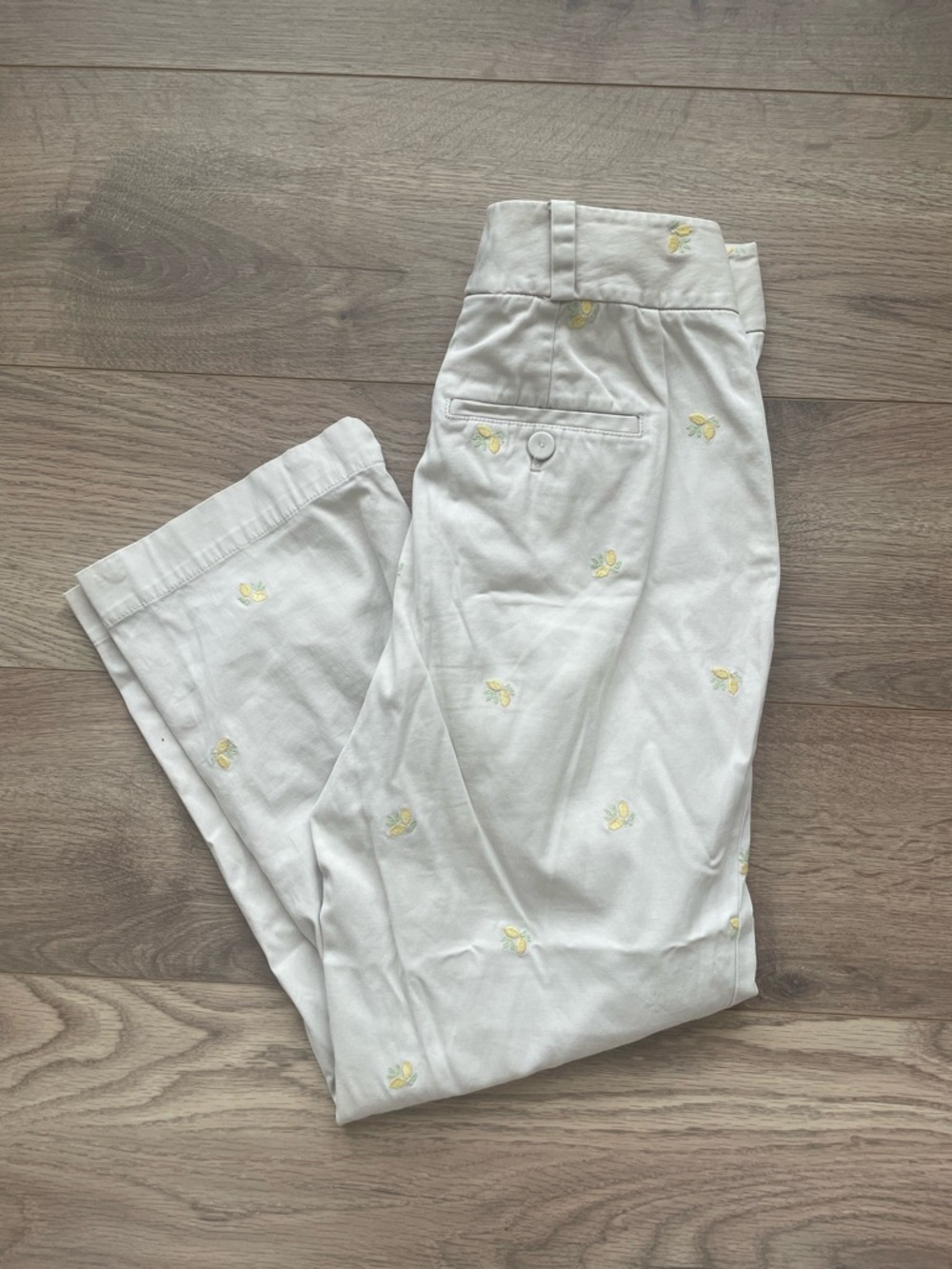 Talbots Pants with Yellow Lemon Embroidery